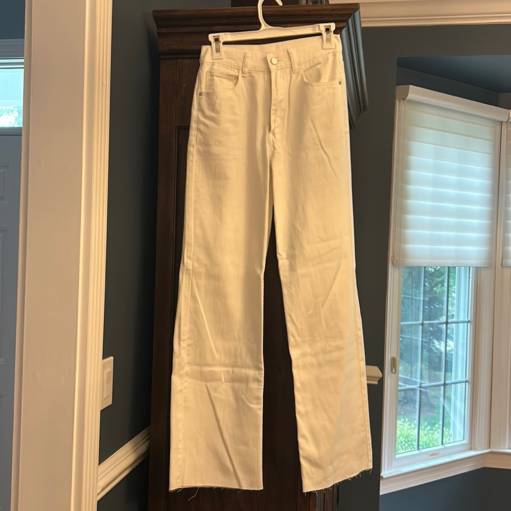 white wide leg jeans never worn